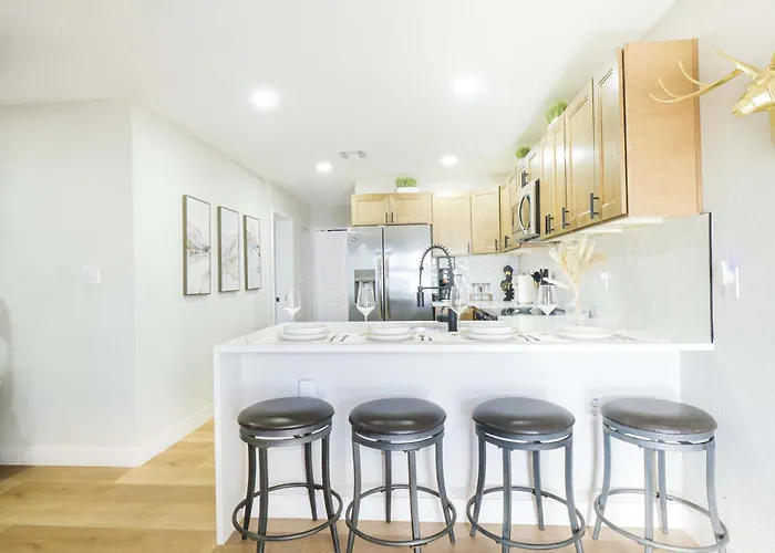 Holiday home Retreat Near Asu & Mill Ave